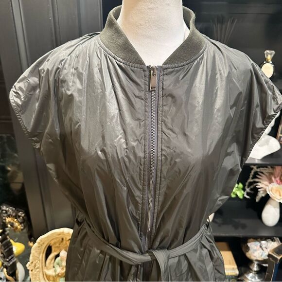 Liberzen Green Full Zip Mini Dress Size 6 NWOT - Picture 2 of 16